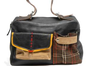 alt="Sacs iPad : Catherine Parra sort sa collection entièrement en cuir"